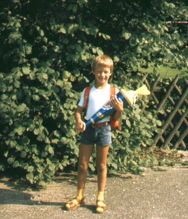 Moers-Kapellen, 1979, J. Gretzbach, in Berlin seit 1992, Privatbesitz